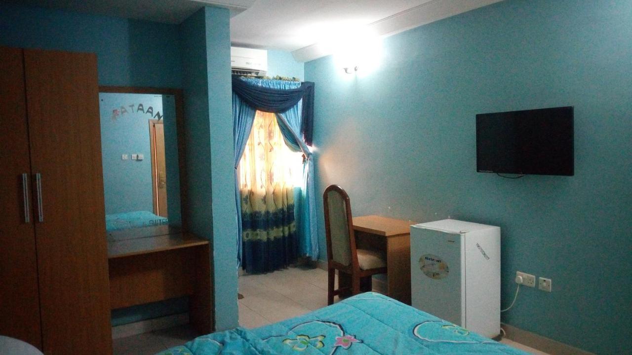 Mataan Hotel And Suites Ibadan Exterior photo